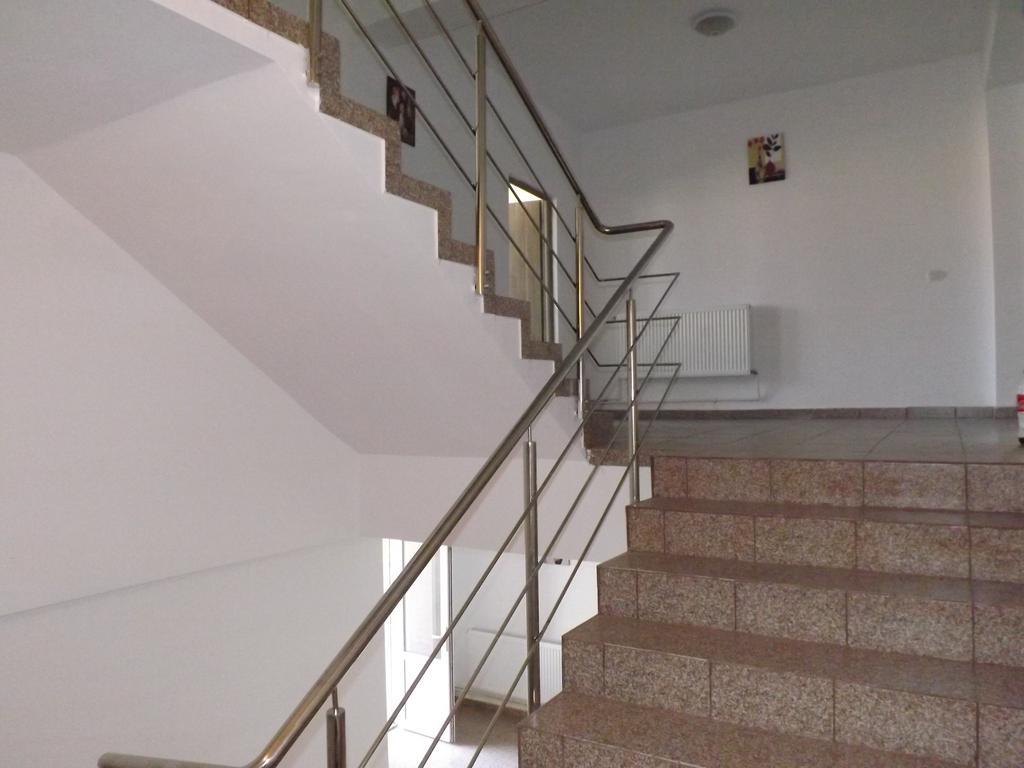 Casa Dobrescu Centura De Nord Otel Craiova Dış mekan fotoğraf
